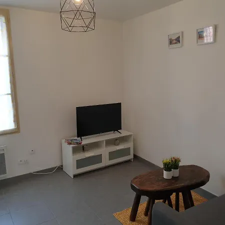 Heureuse Coincidence Apartment